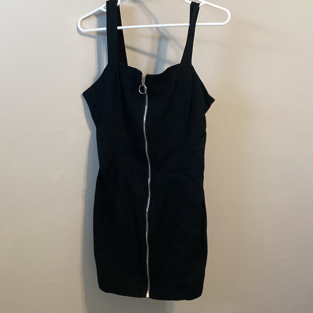 Iris Black Mini Dress with Zipper